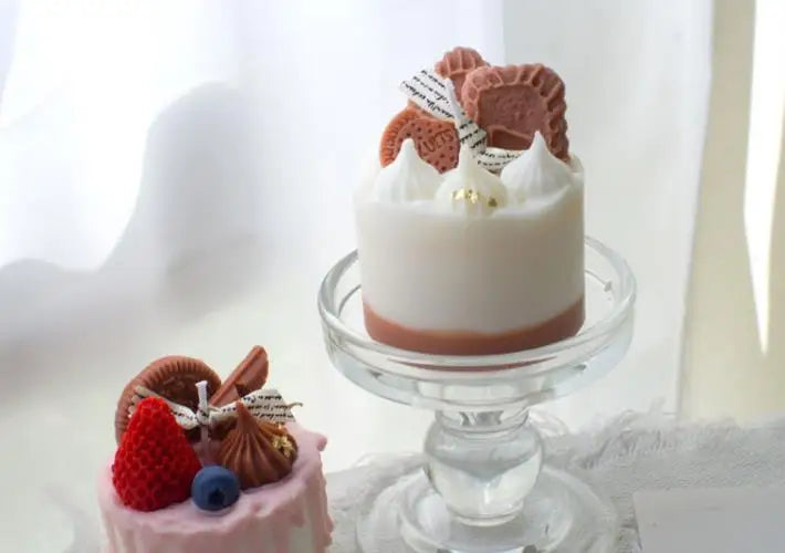 Mini Kiss Cake Candle (Smoke-free)