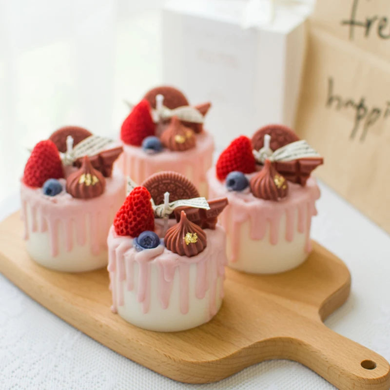 Mini Kiss Cake Candle (Smoke-free)